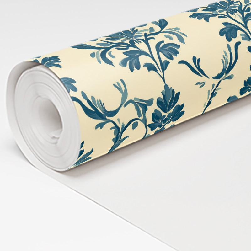 French Kiss Wallpaper