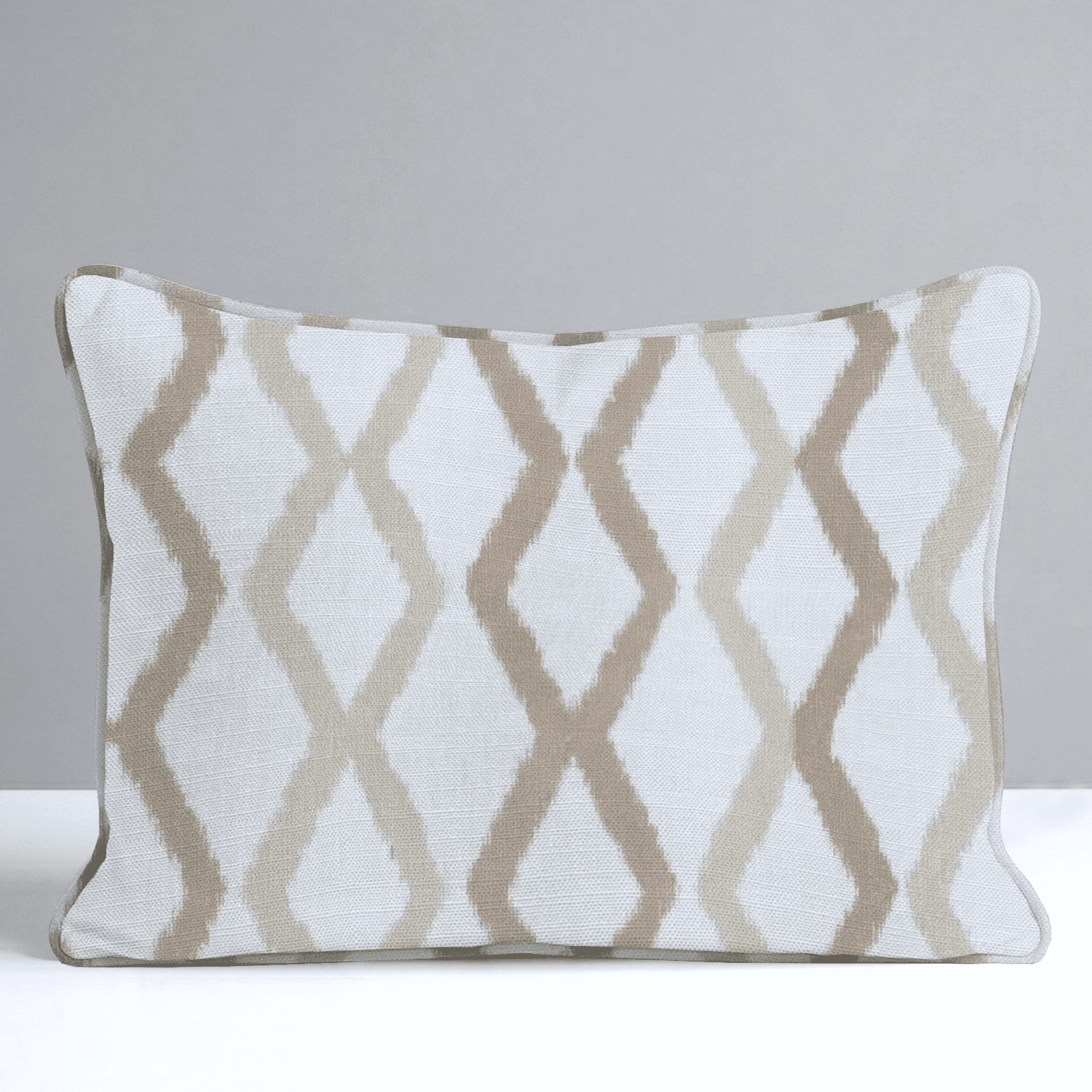 Braemar Trellis Throw Pillow - Benton Lane Home - Lemon Park