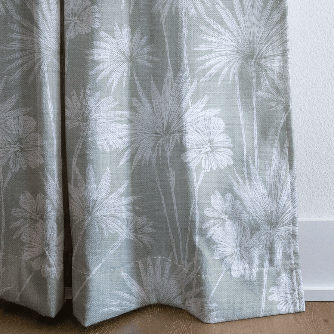 Drawn Palm - Drapery - Benton Lane Home - Lemon Park