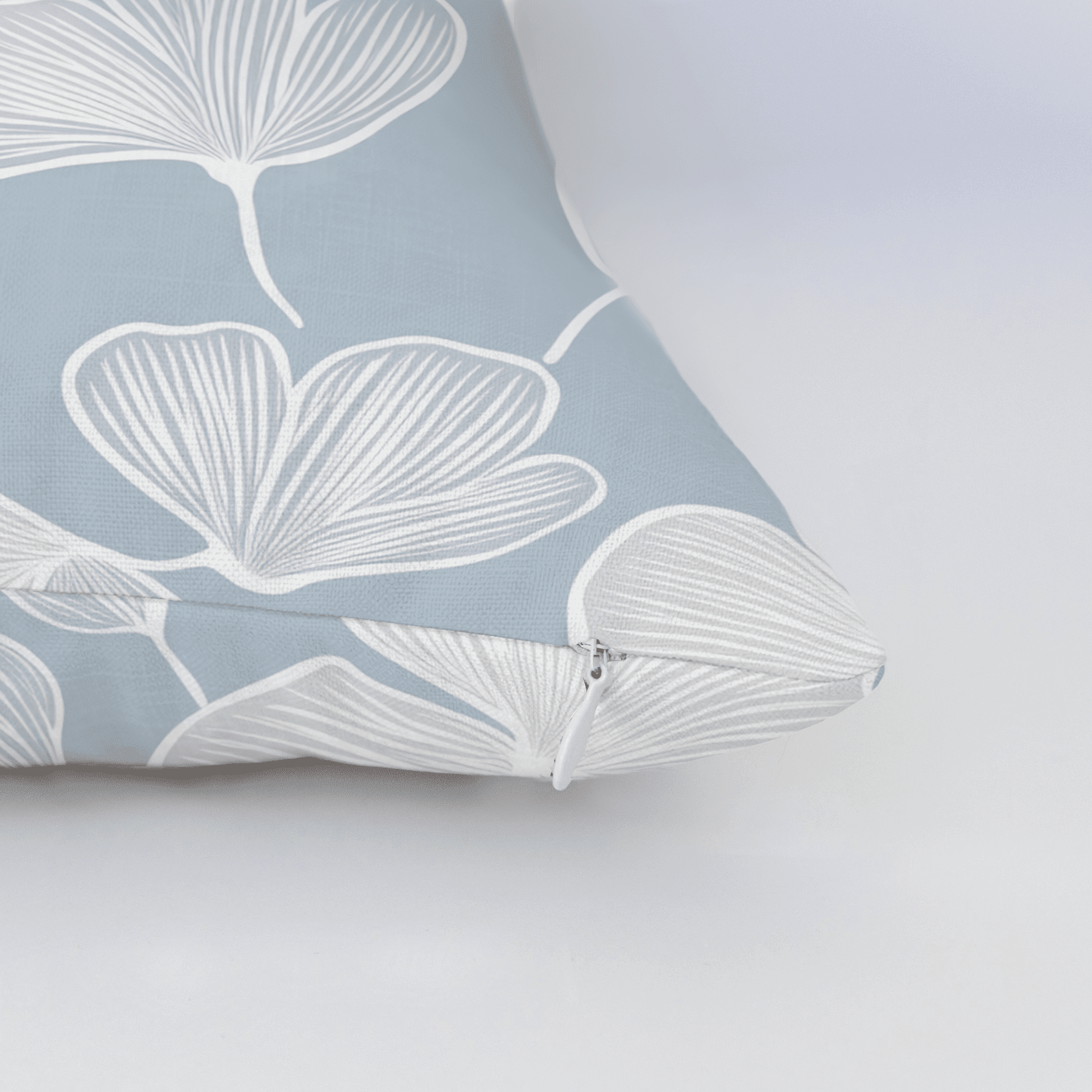 East Hampton Throw Pillow - Benton Lane Home - Lemon Park
