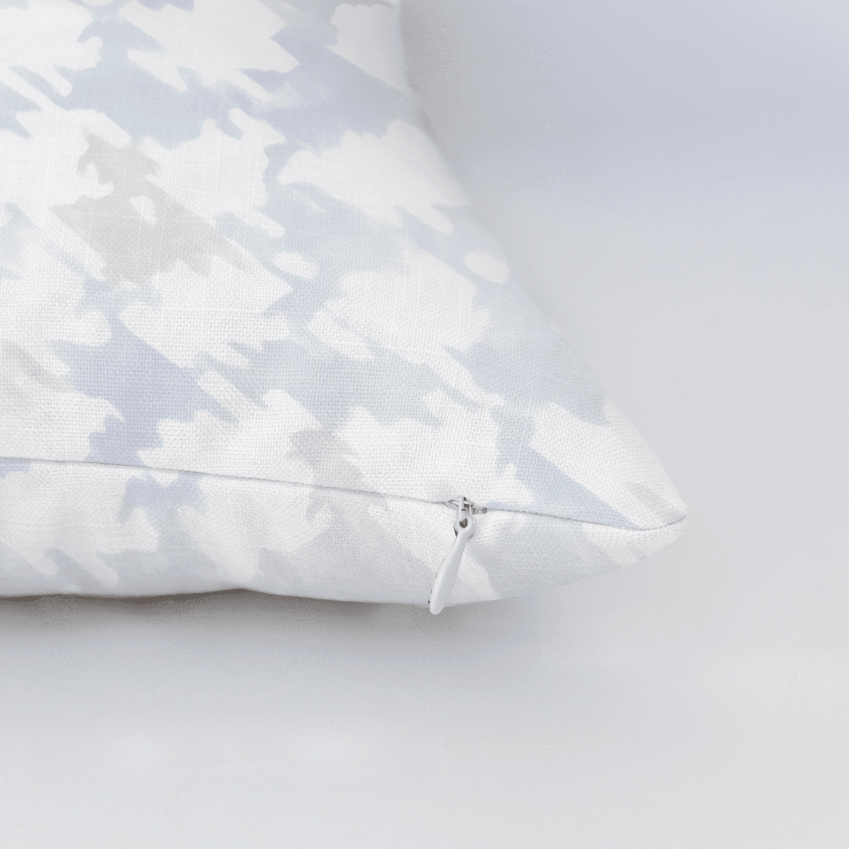 Feather Houndstooth Throw Pillow - Benton Lane Home - Lemon Park