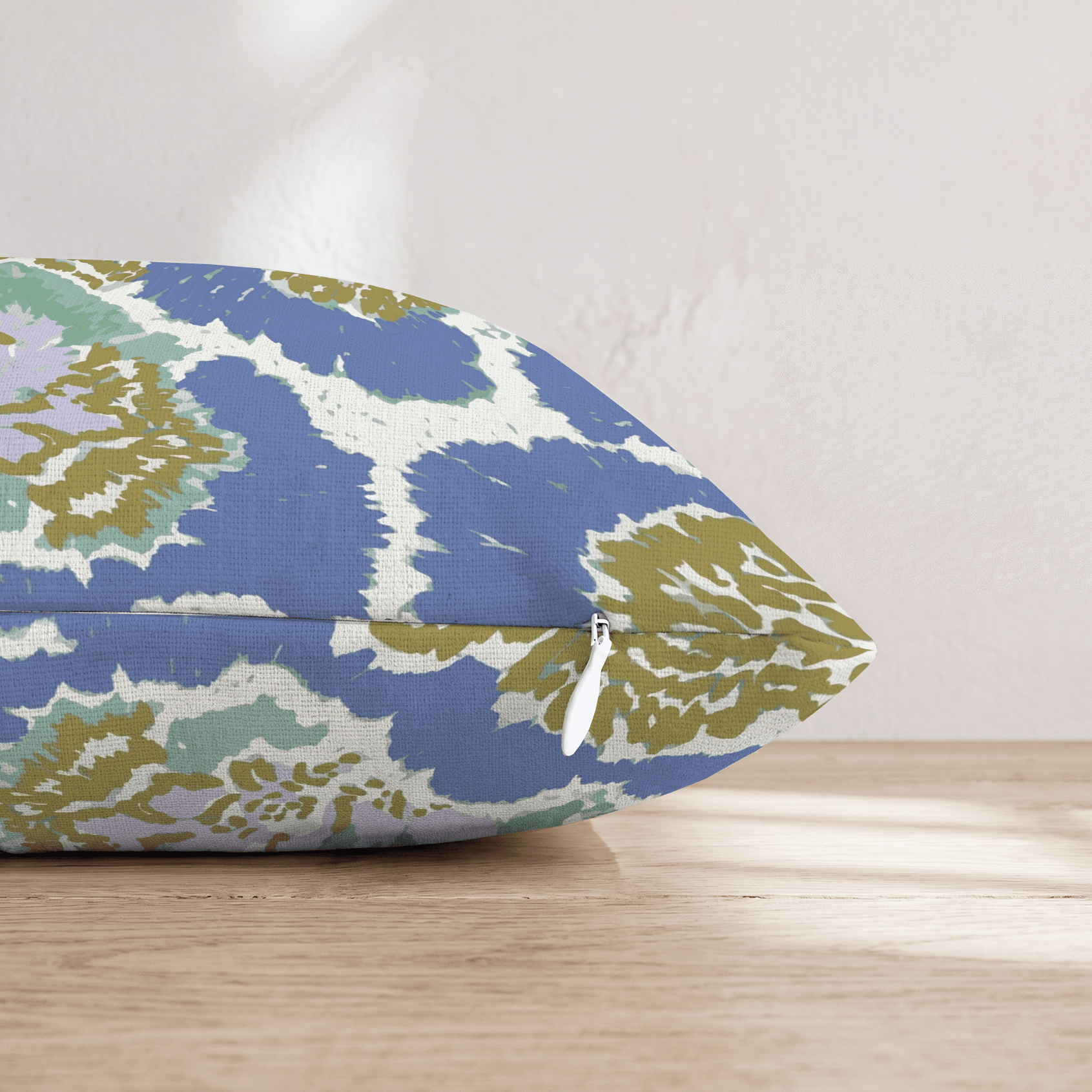 Goldie Throw Pillow - Hillcroft Home