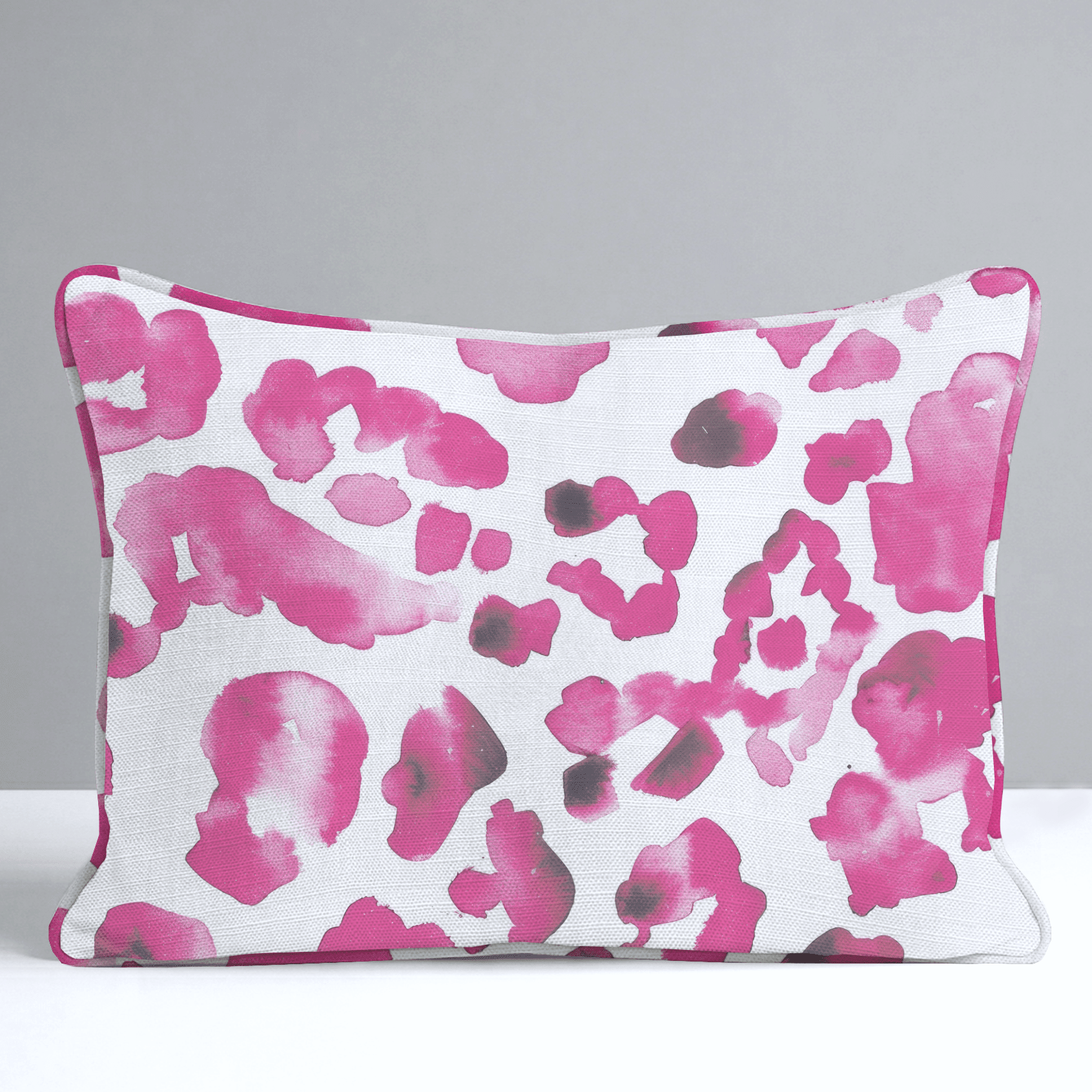 Lilly Throw Pillow - Benton Lane Home - Lemon Park