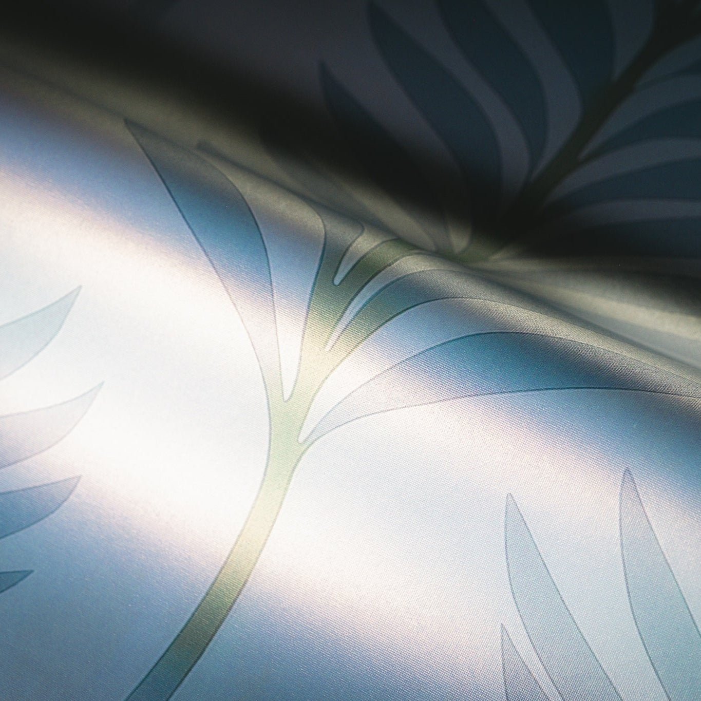 Palm Promenade Wallpaper - Benton Lane Home - Lemon Park