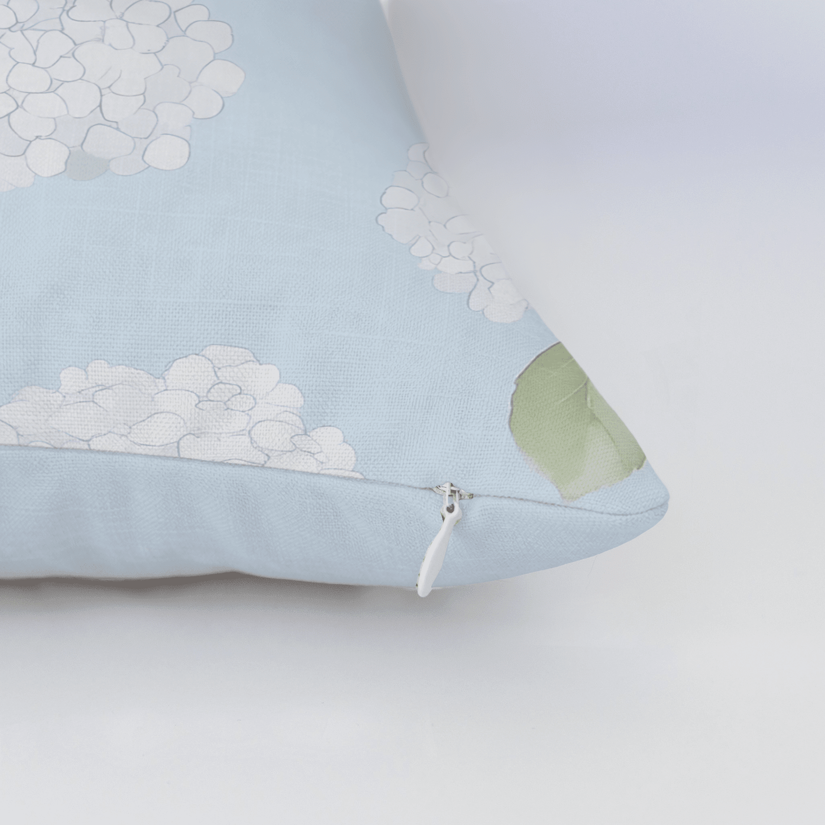 Summer Picnic Throw Pillow - Benton Lane Home - Lemon Park