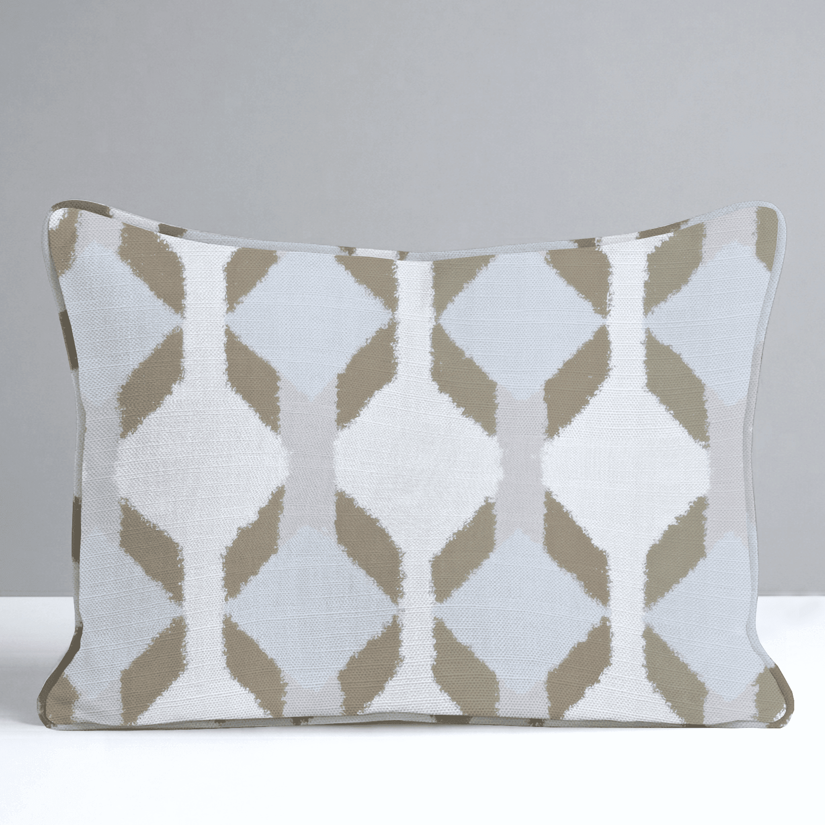 Trellis Charm Throw Pillow - Benton Lane Home - Lemon Park