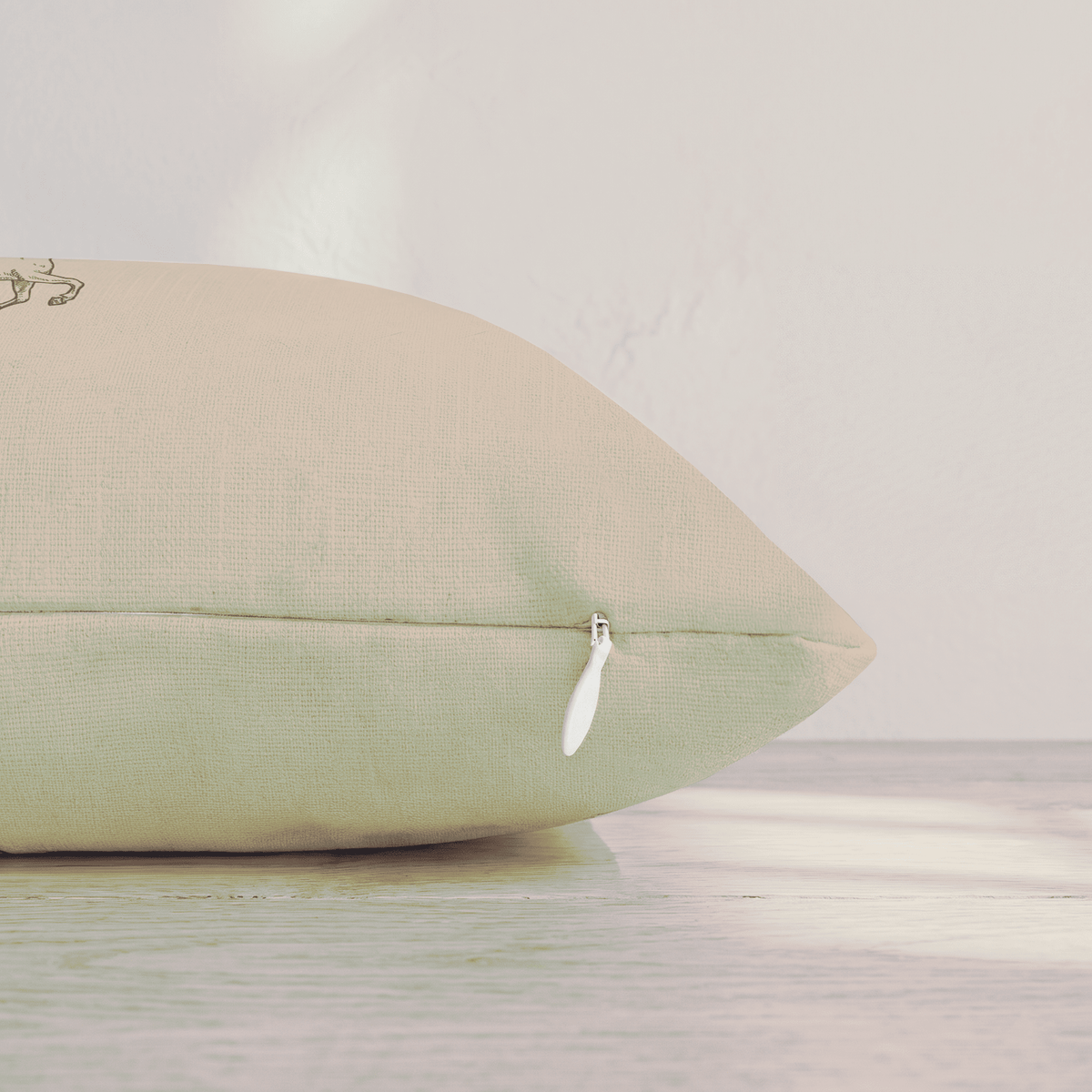 Yellow Sketched Horse Throw Pillow — Pillow Edge Zipper | hh:zipper:colorfix-20261006
